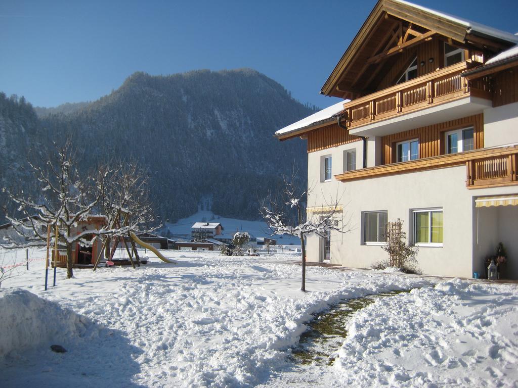 Ferienwohnung Gundolf Christine Arzl im Pitztal Exterior photo