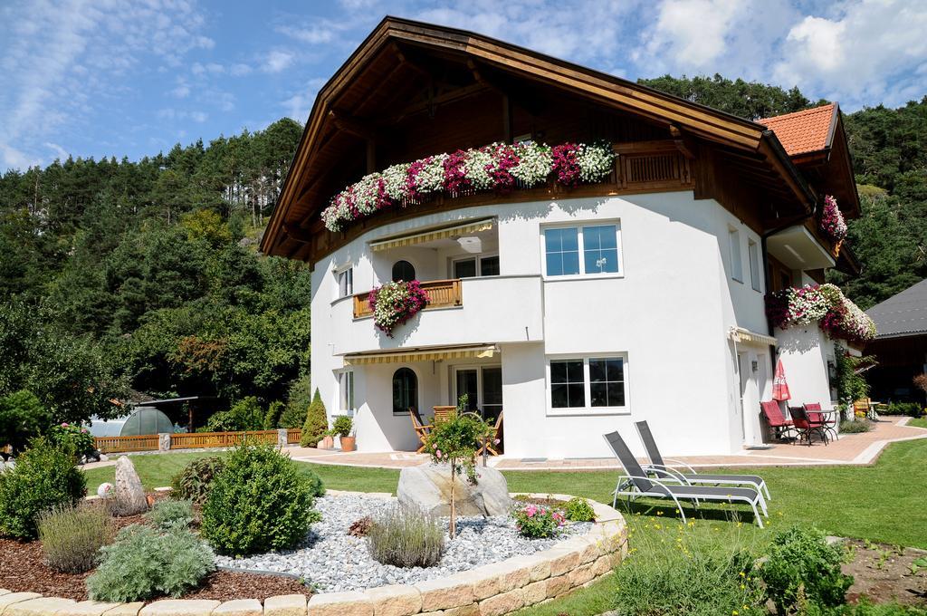 Ferienwohnung Gundolf Christine Arzl im Pitztal Room photo